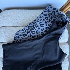 Leopard Print Leggings with One Shoulder Sports Bra